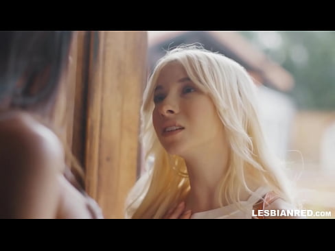 ❤️ Girl comes home a few months later and ends up eating her stepmom's pussy ❤️❌ Super sex at us ❤